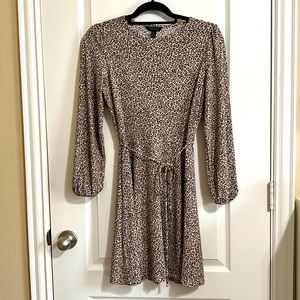 NWT Banana Republic beautiful leopard prints l/s dress sz PS
